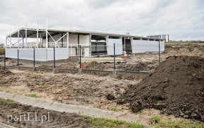 Na Modrzewinie powstają kolejne hale