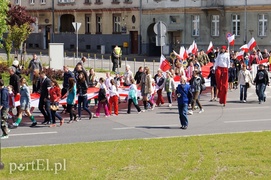 Biało-czerwony marsz w Święto Flagi