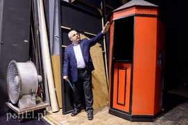 Co skrywają kulisy teatru?