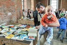 Wielka wyprzedaż w bibliotece
