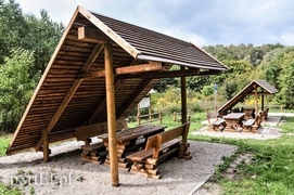 Bażantarnia zdobyta, wiaty ochrzczone