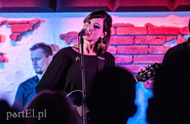 Czy kupiłabym jej płytę?