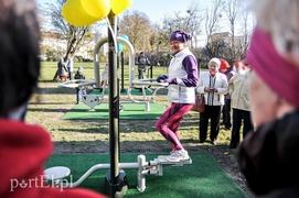 Seniorzy już ćwiczą w Ogrodzie Zdrowia