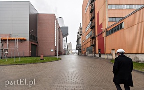 Zamiast węgla sprasowana słoma i drewno