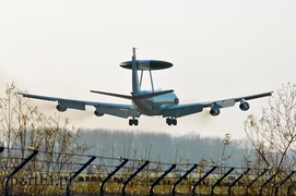 Lubię patrzeć na samoloty