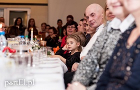 Wszyscy razem przy jednym stole