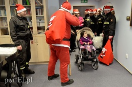 Dziewczynka, która skradła strażackie serca