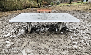 Plac zabaw w błocie