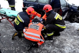 Wypadek na śliskiej drodze nr 509