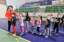 Dzieci zabijają nudę na sportowo