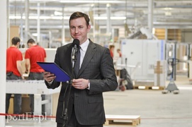 Rodzina Wójcików otworzyła kolejną fabrykę mebli