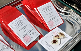 Po prostu wykonują swoją pracę, świętują raz do roku