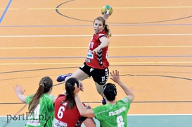 Start przedłużył nadzieję na medal! (piłka ręczna)