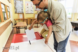 Elblążanie głosują, cisza trwa
