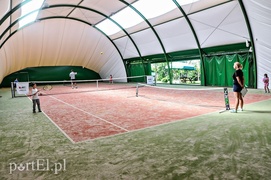 Turniejowe zmagania młodych tenisistów (tenis)