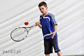 Turniejowe zmagania młodych tenisistów (tenis)