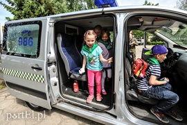 Dziedziniec ratusza opanowały dzieci