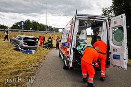 Poważny wypadek na ul. Żuławskiej. Dwie osoby ranne