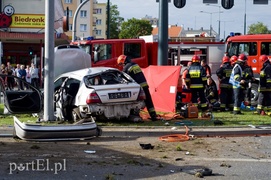 Wypadek karetki na 12 Lutego. Jedna osoba nie żyje, trzy w ciężkim stanie trafiły do szpitala