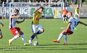 Olimpia wygrała z Huraganem (piłka nożna)