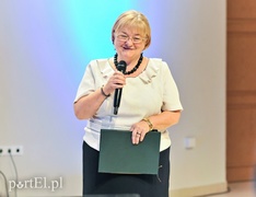 Oby nowych koleżanek było jak najmniej