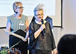 Oby nowych koleżanek było jak najmniej