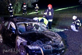 Dachowanie w BMW, wszyscy byli pijani