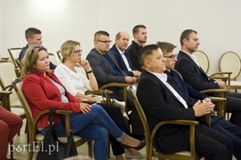 Ta gra opłaca się obu stronom