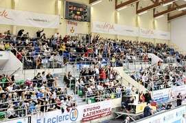 Skra pokonała Lotos Trefl na Turnieju Czterech Trenerów (siatkówka)