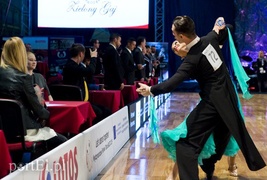 Zatańczyli tango i walca