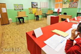 Jest spokojnie, głosujących całkiem sporo