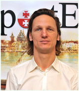 Movember, czyli wąsem w raka