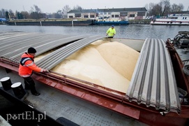 Pierwsza taka barka w porcie