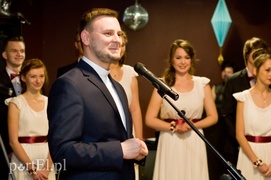 Pijarzy zatańczyli poloneza