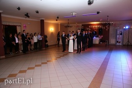 Polonez zatańczony trójkami