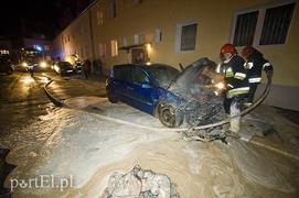 Na Sadowej zapalił się samochód