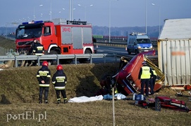 Wypadek tira na \"siódemce\". Nie żyje kierowca (aktualizacja)