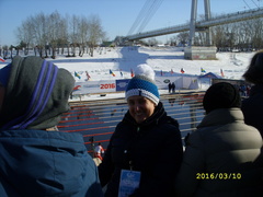 Lekarka w zimnej wodzie kąpana