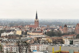 Praca wre, sąd się pnie