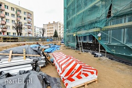 Praca wre, sąd się pnie