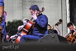 Cygański koncert w deszczu