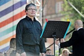 Wiersze i muzyka pod katedrą
