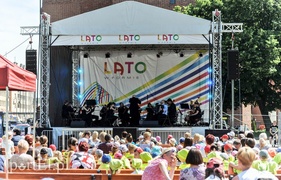Wiersze i muzyka pod katedrą