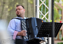 Wiersze i muzyka pod katedrą