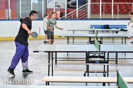 W ping-ponga na lodowisku