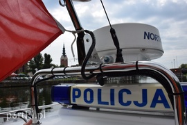 Nuda, nic się nie dzieje. I dobrze