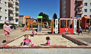 Nowy plac zabaw przyciąga tłumy