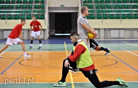 Meblarze wznowili treningi