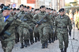 Żołnierze opanowali starówkę
