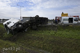 Tir zablokował ruch na siódemce